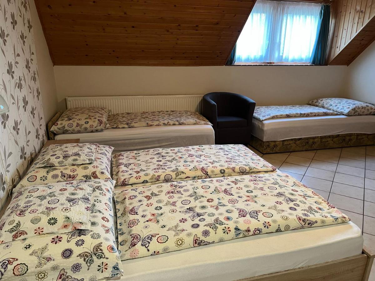 Ibolya Vendeghaz Appartement Kehidakustány Buitenkant foto