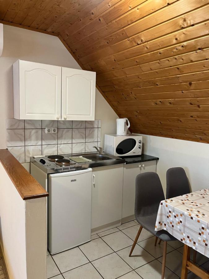 Ibolya Vendeghaz Appartement Kehidakustány Buitenkant foto