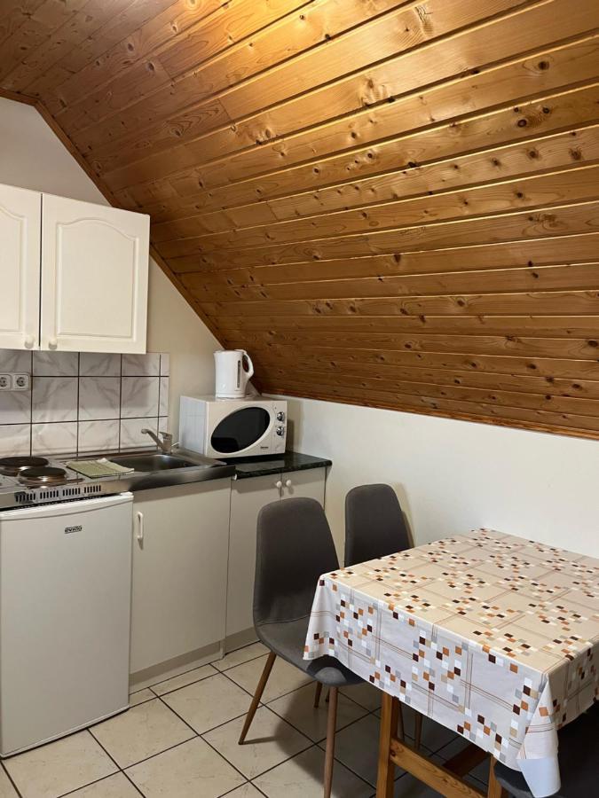 Ibolya Vendeghaz Appartement Kehidakustány Buitenkant foto