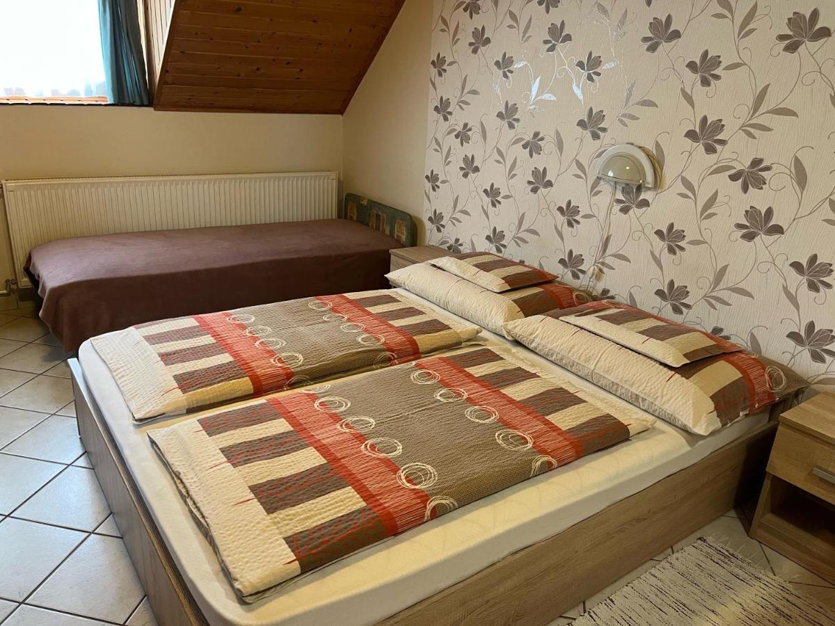 Ibolya Vendeghaz Appartement Kehidakustány Buitenkant foto
