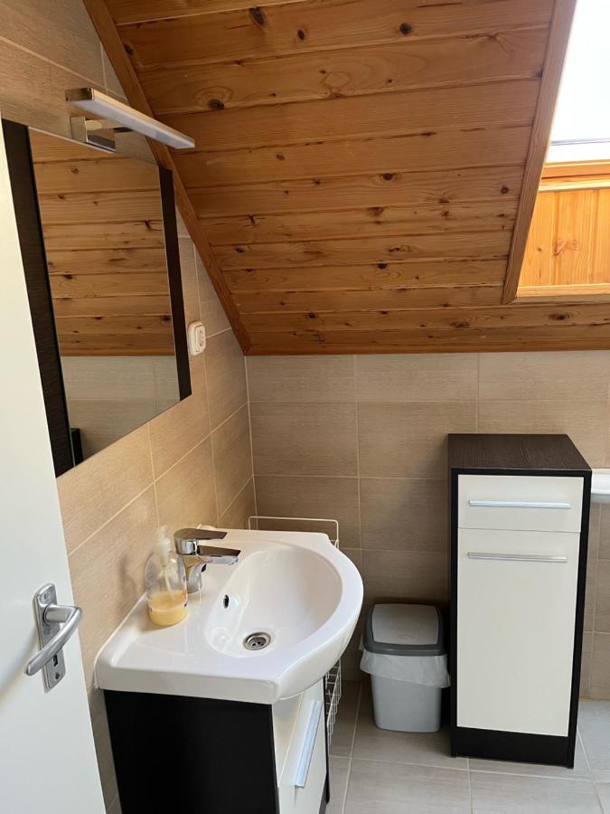 Ibolya Vendeghaz Appartement Kehidakustány Buitenkant foto